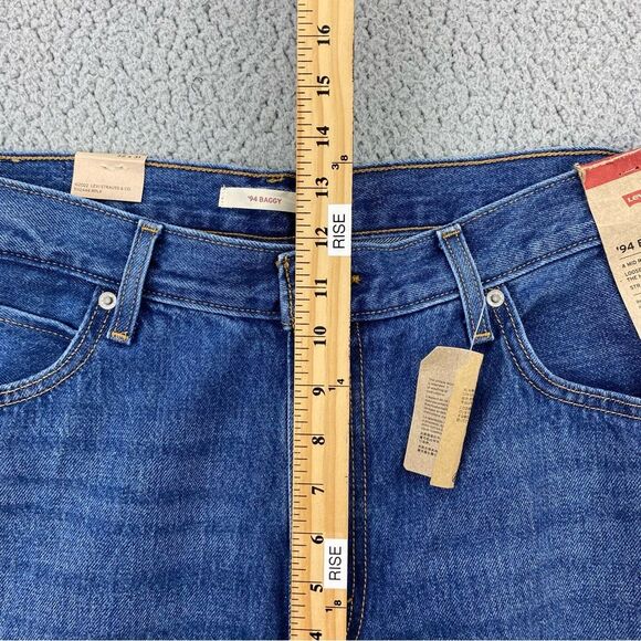 Levi's Women's '94 Baggy Straight Leg Mid-Rise Jeans  NWT  |   Size:  32 x 31 - Picture 11 of 16